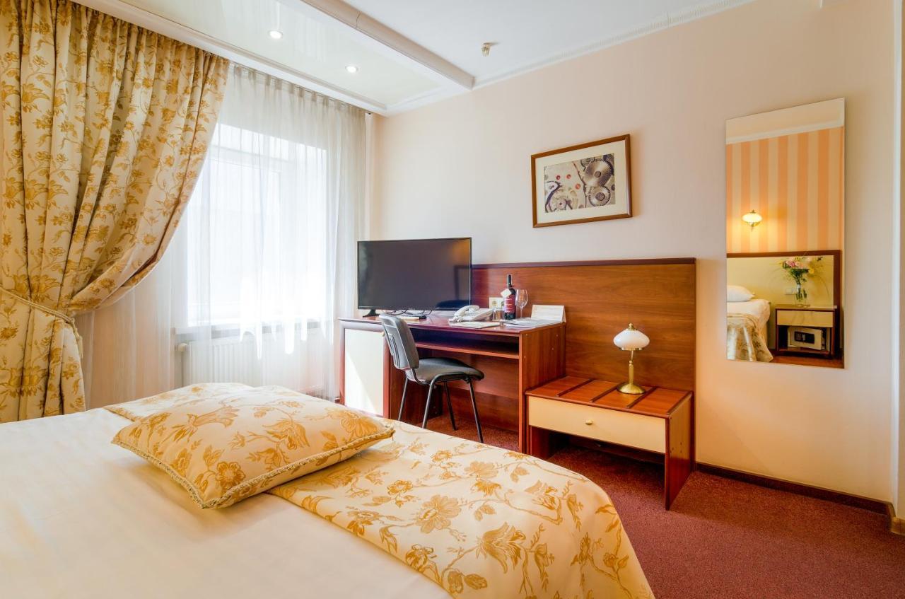 Raziotel Kryvy Rih Buitenkant foto