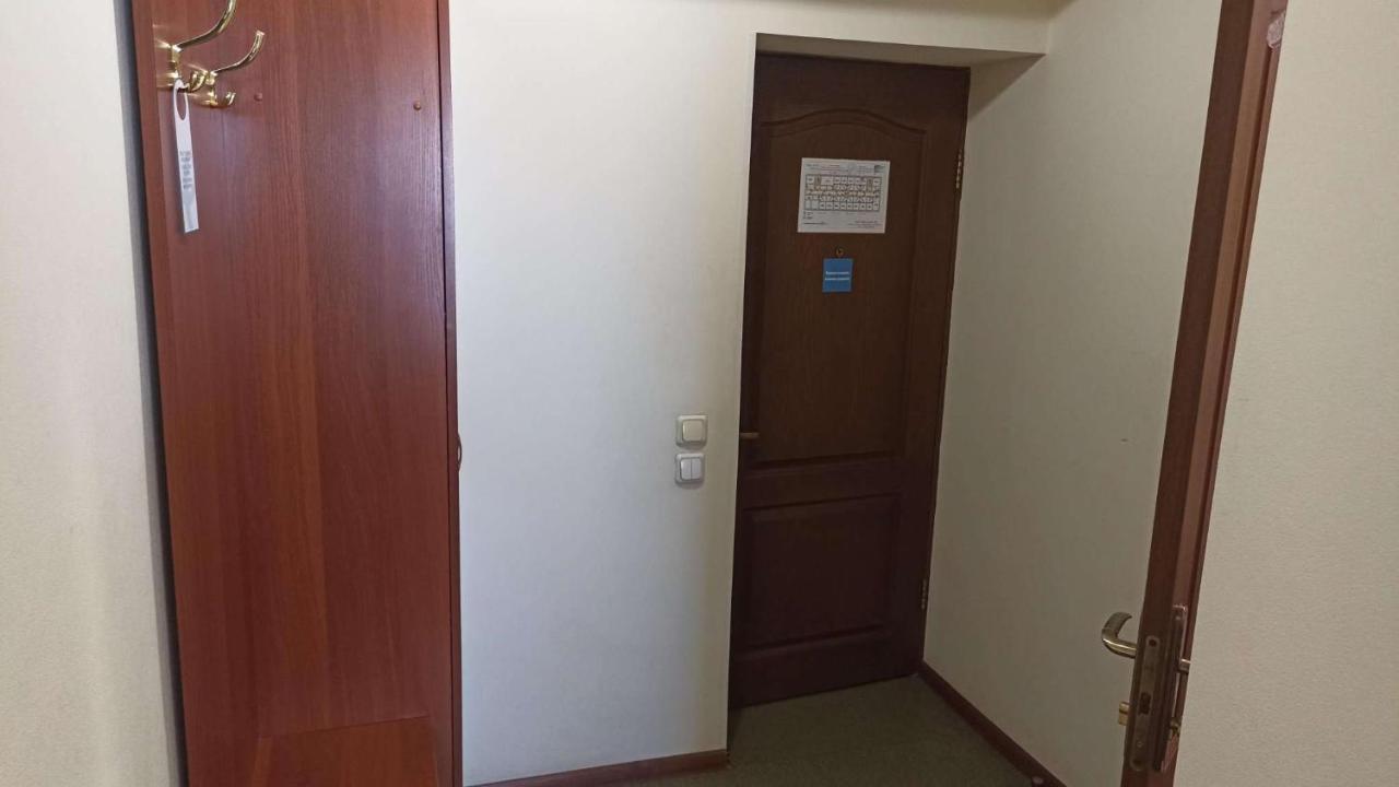 Raziotel Kryvy Rih Buitenkant foto