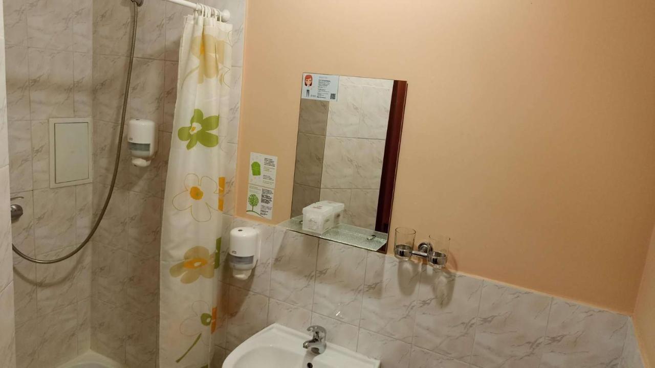 Raziotel Kryvy Rih Buitenkant foto