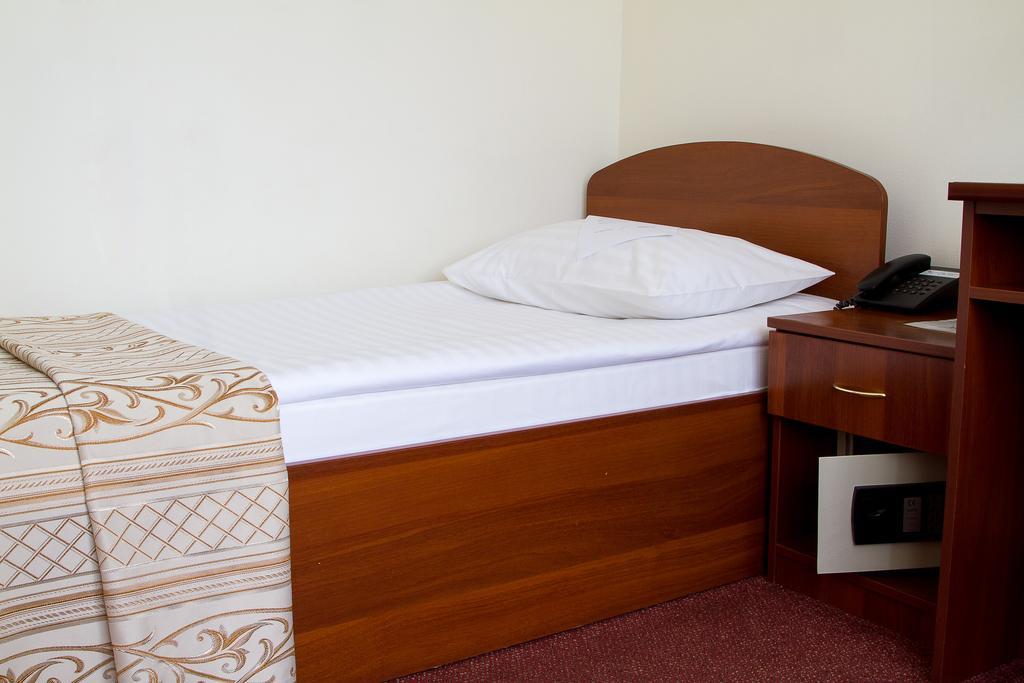 Raziotel Kryvy Rih Buitenkant foto