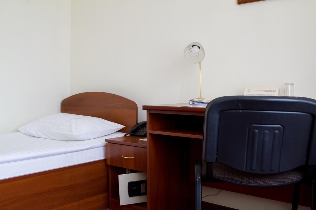 Raziotel Kryvy Rih Buitenkant foto