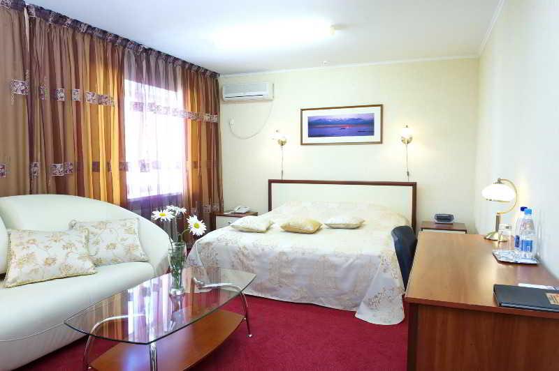 Raziotel Kryvy Rih Buitenkant foto