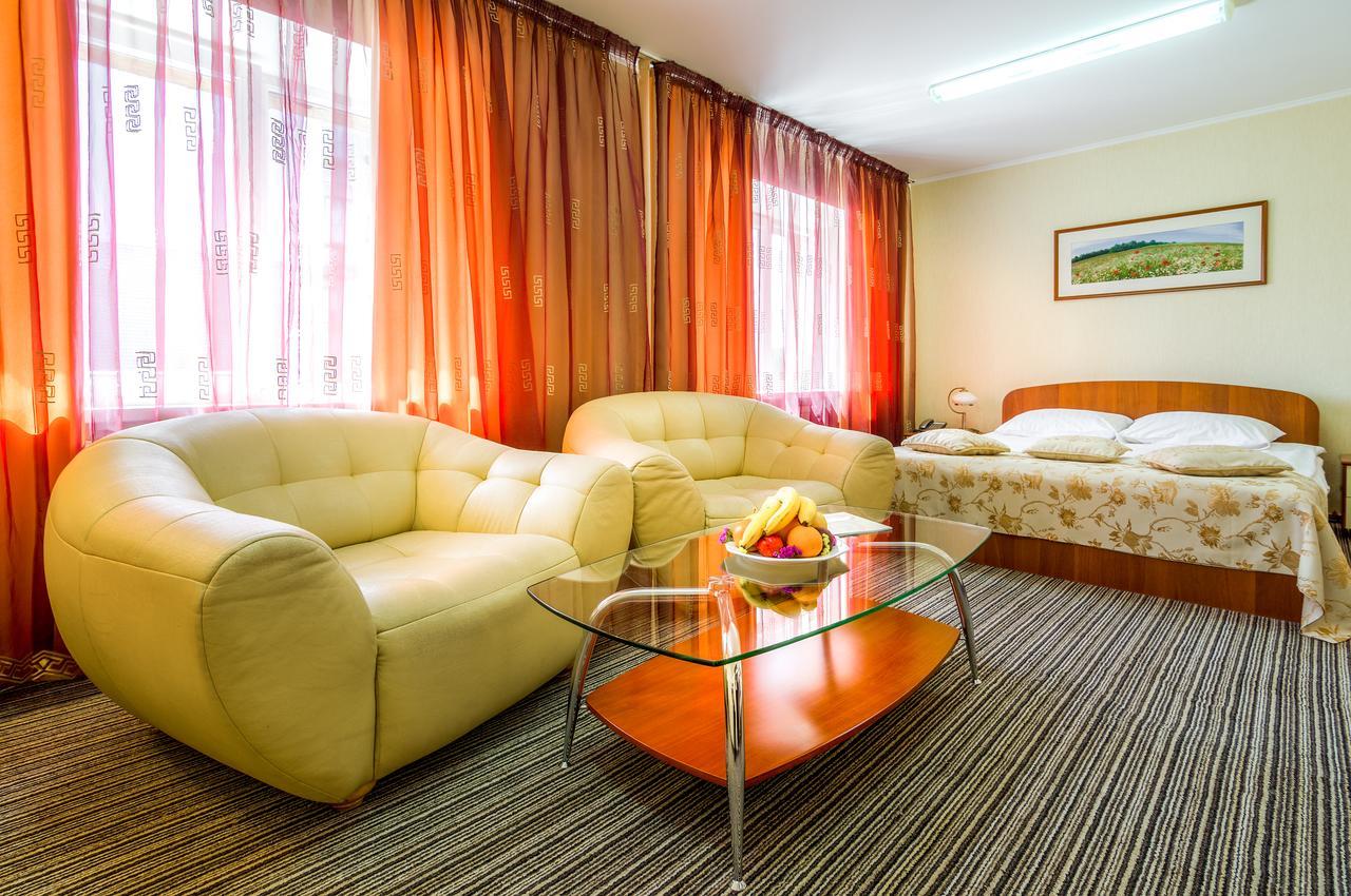 Raziotel Kryvy Rih Buitenkant foto